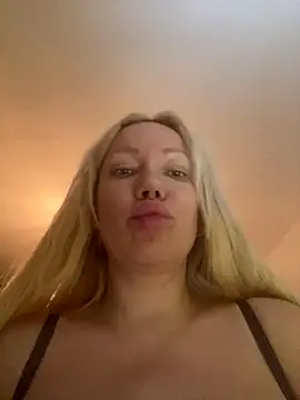 Snapshot of SofiaJoy chatting on October 12, 6:54 pm SofiaJoy online show from October 12, 6:54 pm