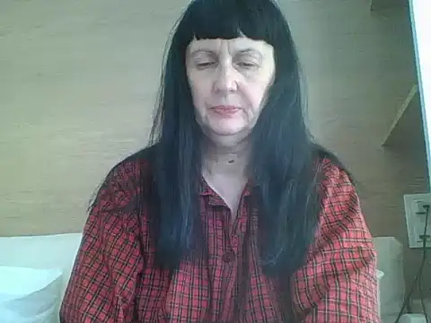 MelanyBanks online show from June 3, 8:26 am