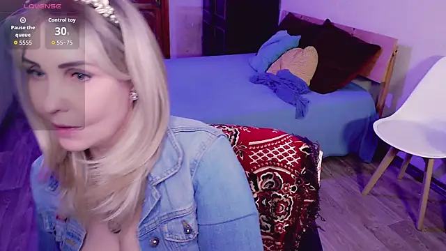  unique cam  online show from January 10, 8:41 am