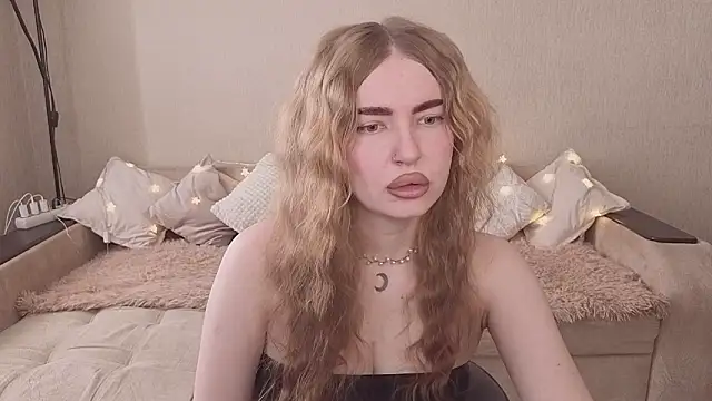 ViolettaLopez online show from March 18, 9:58 am