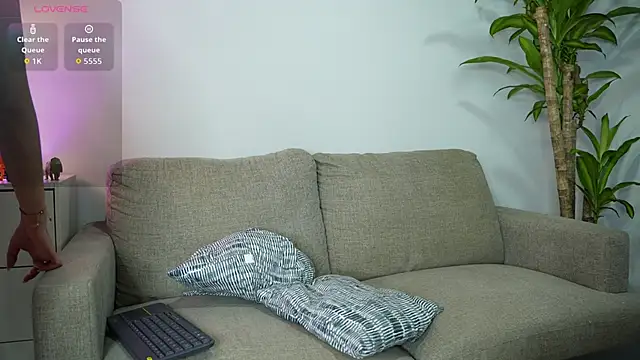 Veronica ar online show from October 11, 12:48 am