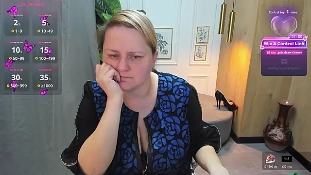 ScarlettSoft online show from April 20, 5:32 am