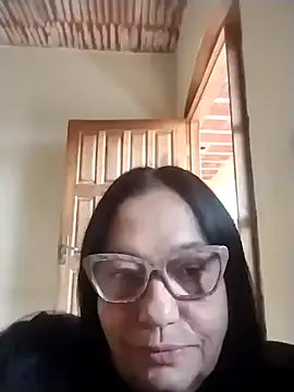 Snapshot of catdool chatting on October 31, 1:48 pm catdool online show from October 31, 1:48 pm