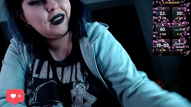 Psychobitch7 online show from April 8, 8:55 pm