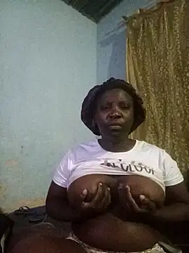 Cinderellablack online show from November 13, 1:37 am