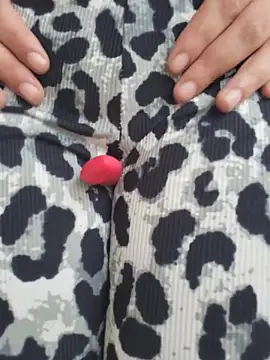 VickyHoult online show from April 5, 9:36 pm