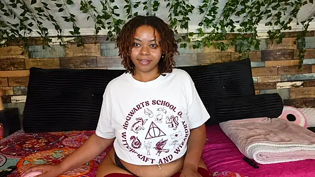 Snapshot of -khayaparker chatting on October 9, 6:12 pm -khayaparker online show from October 9, 6:12 pm