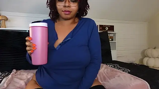 Snapshot of -khayaparker chatting on October 29, 8:11 pm -khayaparker online show from October 29, 8:11 pm