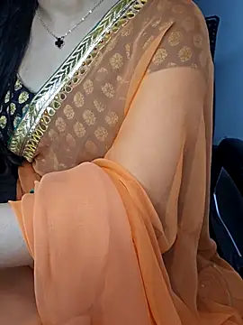 Snapshot of aliyaah_singh chatting on September 26, 6:16 pm aliyaah singh online show from September 26, 6:16 pm