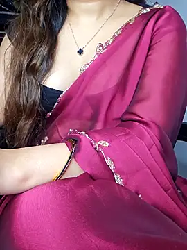 Snapshot of aliyaah_singh chatting on September 8, 5:34 pm aliyaah singh online show from September 8, 5:34 pm