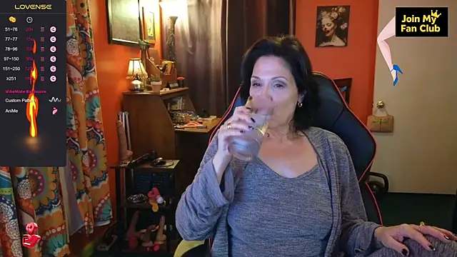 Snapshot of Jujutopia chatting on September 12, 2:34 am Jujutopia online show from September 12, 2:34 am