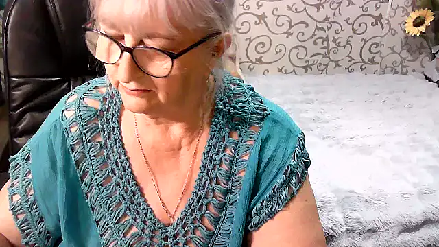 LolkaAlyss online show from October 23, 7:42 pm