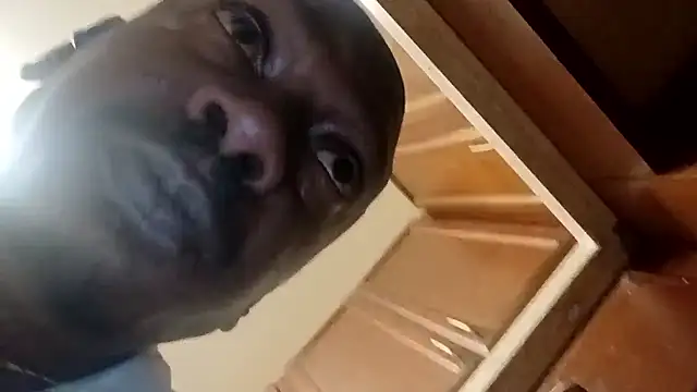 RinsingWood84 online show from November 6, 12:11 pm