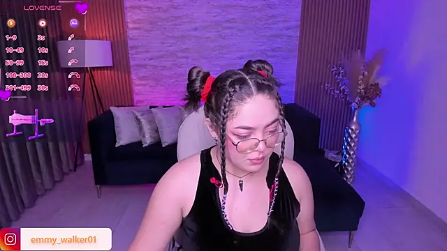 emmy walker online show from December 2, 11:12 am