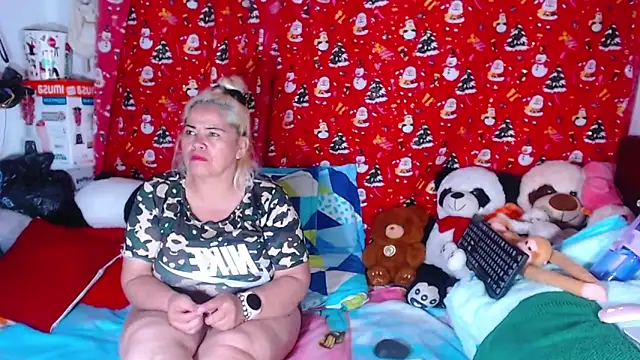 estrellita fugaz16x online show from April 3, 3:48 am