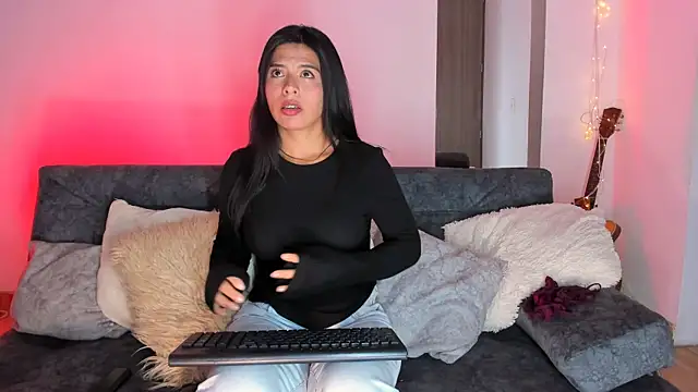 angiebutt online show from January 15, 2:28 am