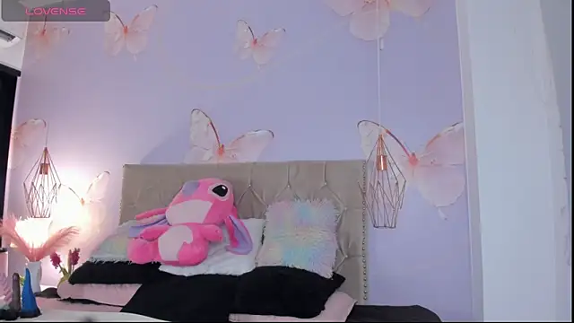 Vivi prinncess online show from March 31, 12:43 am