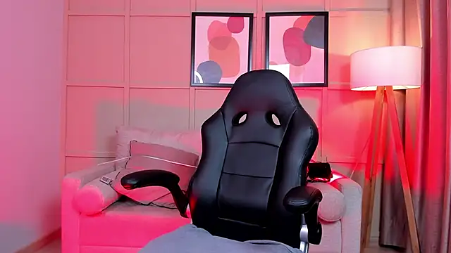 Sabrina Sabrock  online show from November 16, 6:15 am