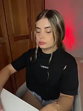 Miss valeriaa online show from March 24, 10:15 pm