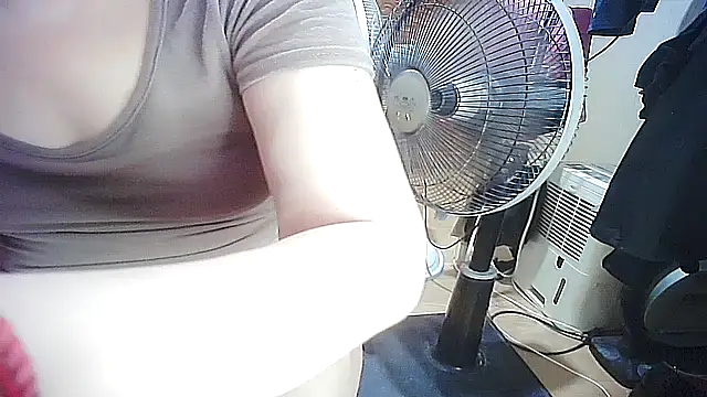 Snapshot of cindy01113520 chatting on October 6, 10:47 pm cindy01113520 online show from October 6, 10:47 pm