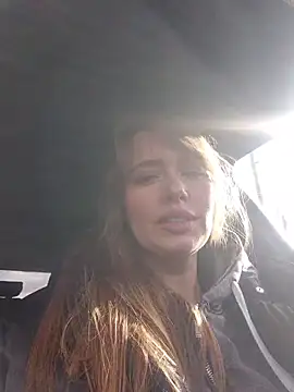 PrettieKate online show from March 7, 12:12 pm