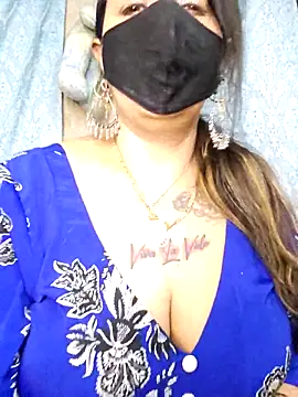 cute-tanvi online show from February 17, 1:16 am