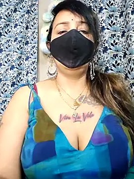 cute-tanvi online show from January 7, 1:09 am