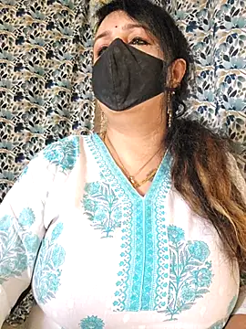 Snapshot of cute-tanvi chatting on September 16, 1:24 am cute-tanvi online show from September 16, 1:24 am