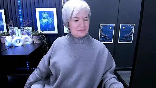 CarmenSoft online show from March 2, 5:08 am