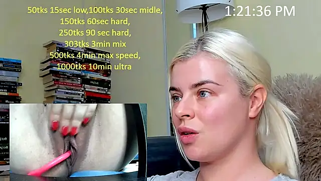 queenofthenighttt online show from December 14, 12:22 pm