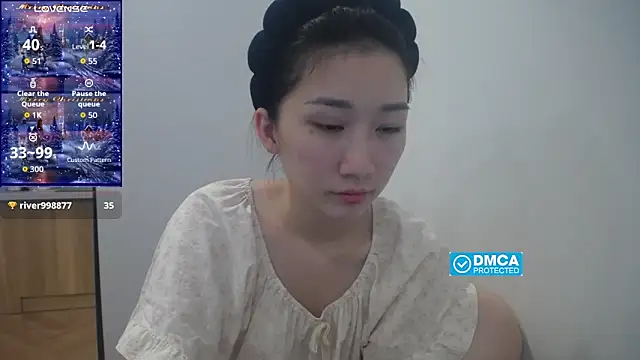 Snapshot of Asiagirll chatting on October 8, 4:00 pm Asiagirll online show from October 8, 4:00 pm