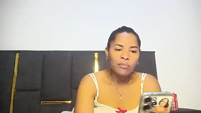 aleixane online show from April 3, 3:21 pm