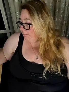 Iceprincess2bad4u online show from February 18, 6:29 pm