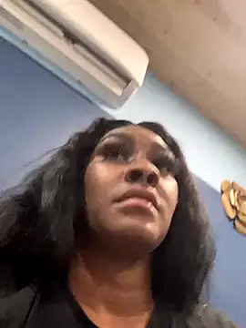 Snapshot of Foreignthababyy chatting on September 13, 7:27 am Foreignthababyy online show from September 13, 7:27 am