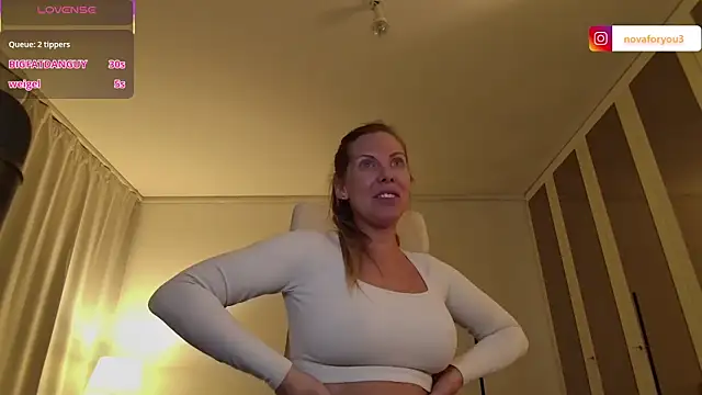 novaforyou1 online show from March 13, 9:05 pm