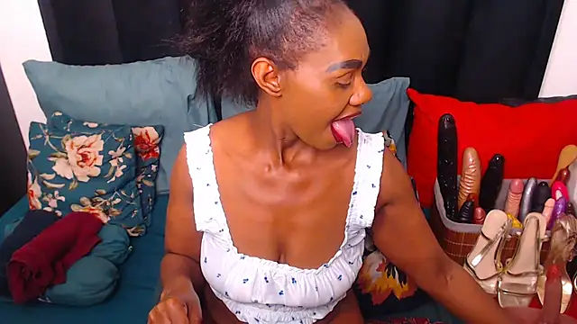 sexybootylicious online show from October 17, 1:36 pm