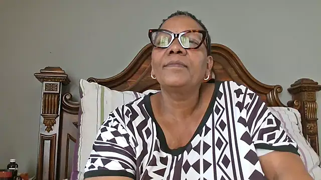 SEXYBOOBSNASS online show from November 19, 5:18 am