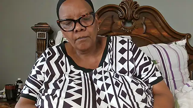 SEXYBOOBSNASS online show from November 20, 5:30 am