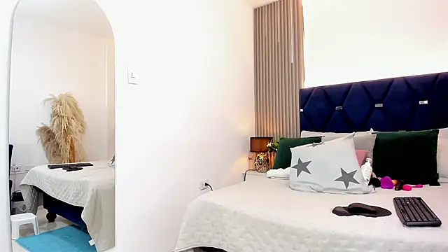 gabytyara2 online show from April 5, 5:23 pm