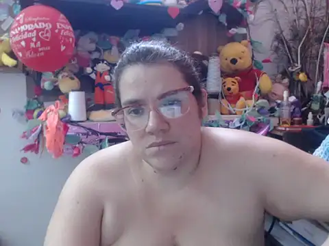 Snapshot of karlythoth@xh chatting on September 16, 9:23 pm karlythothxh online show from September 16, 9:23 pm