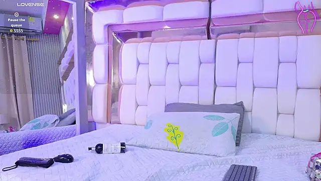 sexysistter online show from March 2, 3:08 pm