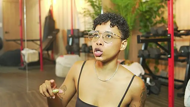 kelly thomson online show from June 13, 1:08 pm
