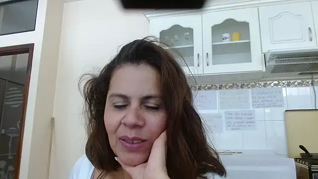 Sara Brandon online show from September 23, 9:35 pm