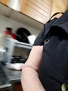 Vicky Rosse online show from December 5, 8:10 pm