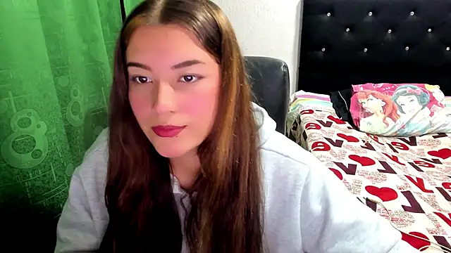 miariccii online show from June 7, 3:57 am