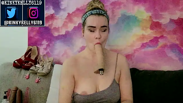 Snapshot of Kellylynn69 chatting on September 26, 1:58 am Kellylynn69 online show from September 26, 1:58 am