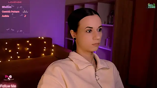 ItsAlisia online show from March 17, 6:50 am