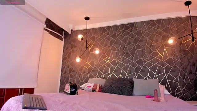 danaythamara1 online show from November 1, 12:04 am