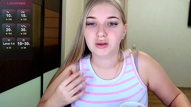 Adr1ana  online show from November 28, 4:37 am