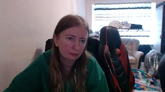 PeterAndJen online show from October 19, 8:38 am